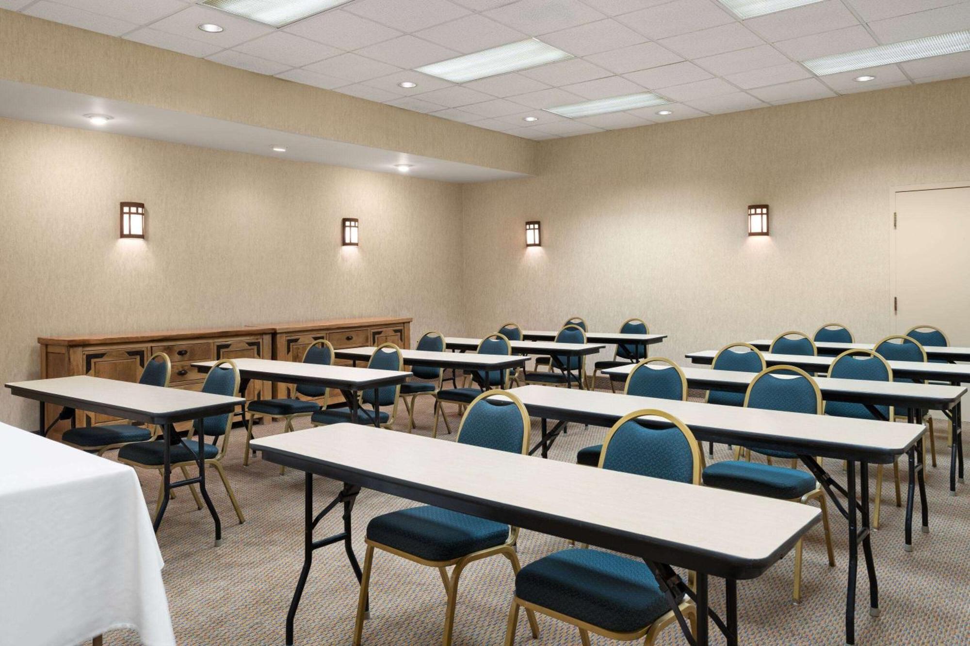 Ramada By Wyndham Tucson Hotel Ngoại thất bức ảnh