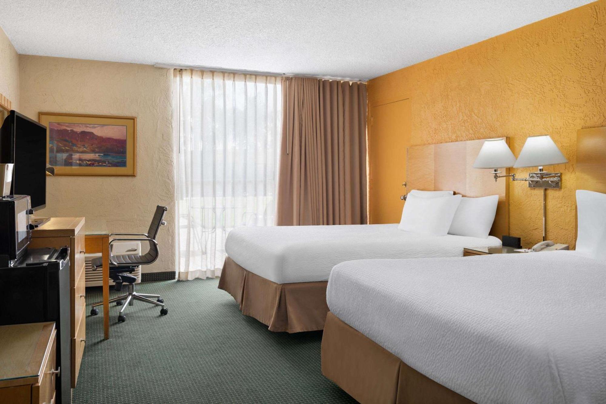 Ramada By Wyndham Tucson Hotel Ngoại thất bức ảnh
