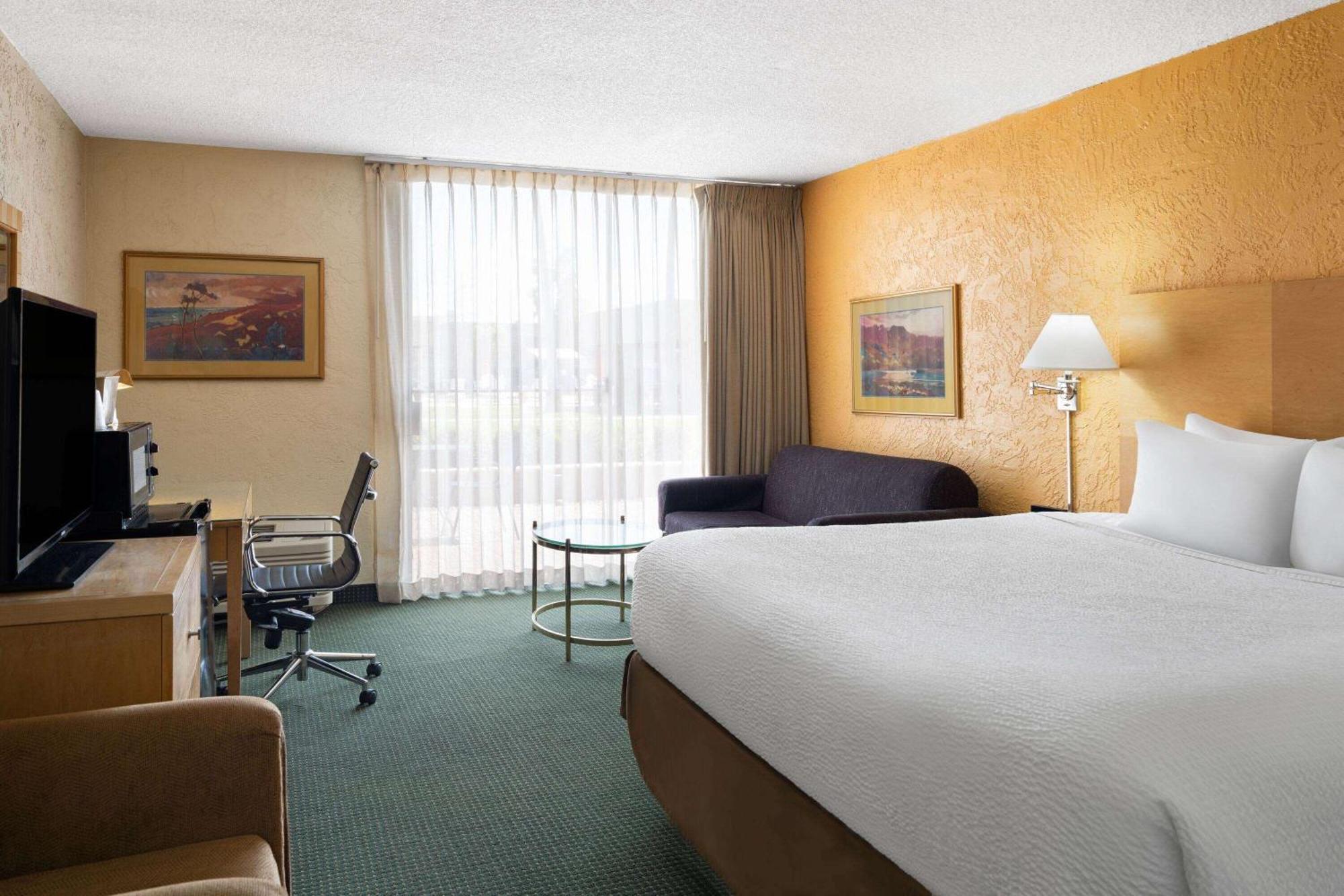 Ramada By Wyndham Tucson Hotel Ngoại thất bức ảnh